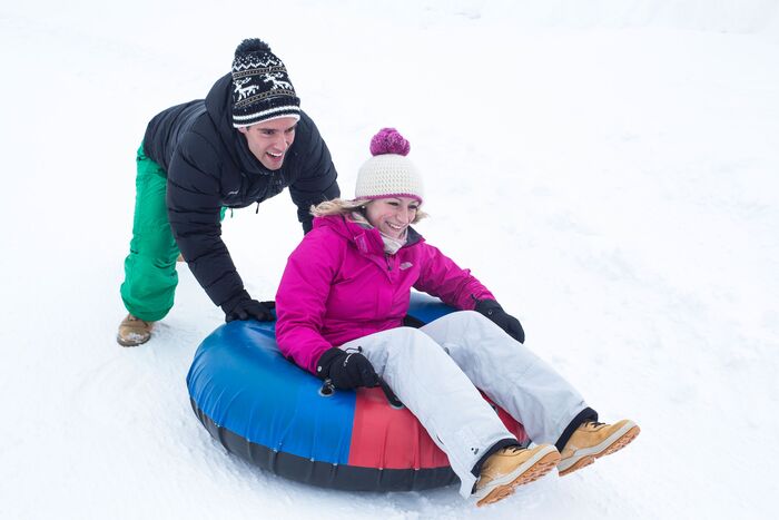 Snowtubing und Rodeln