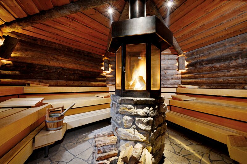 Wellness Erd-Feuer-Sauna